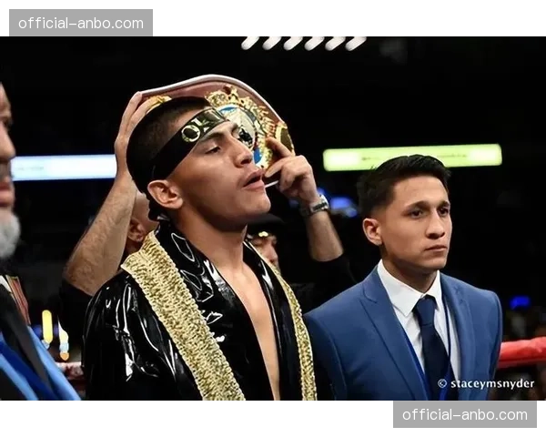 减重纪实：拳手如何在科学团队监控下，安全度过最难熬的冲量阶段