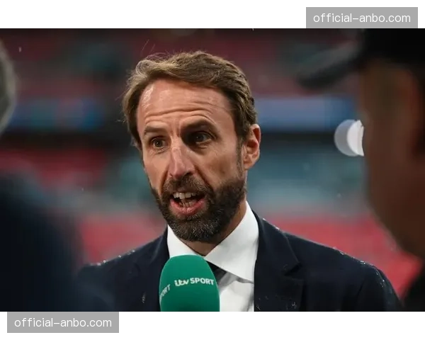 述评：高位压迫体系在缩短球员生涯？医学专家与教练组观点交锋